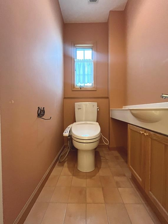 庄司田戸建のトイレ