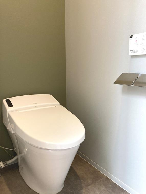 梅園町１丁目戸建のトイレ