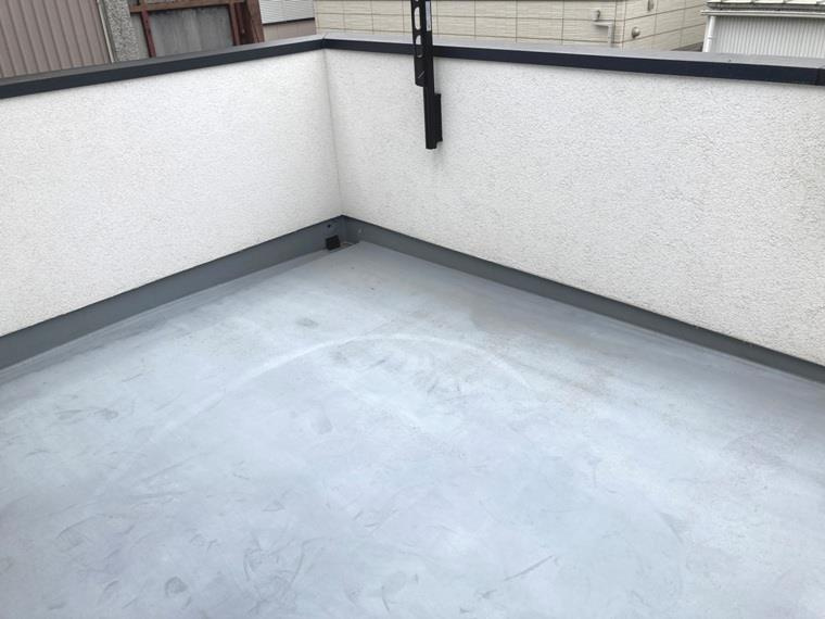 梅園町１丁目戸建のバルコニー