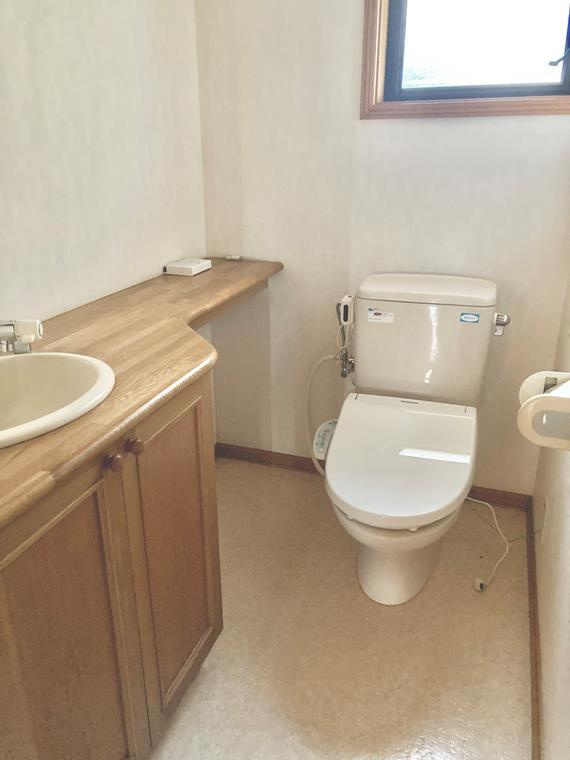 福岡町天白戸建のトイレ