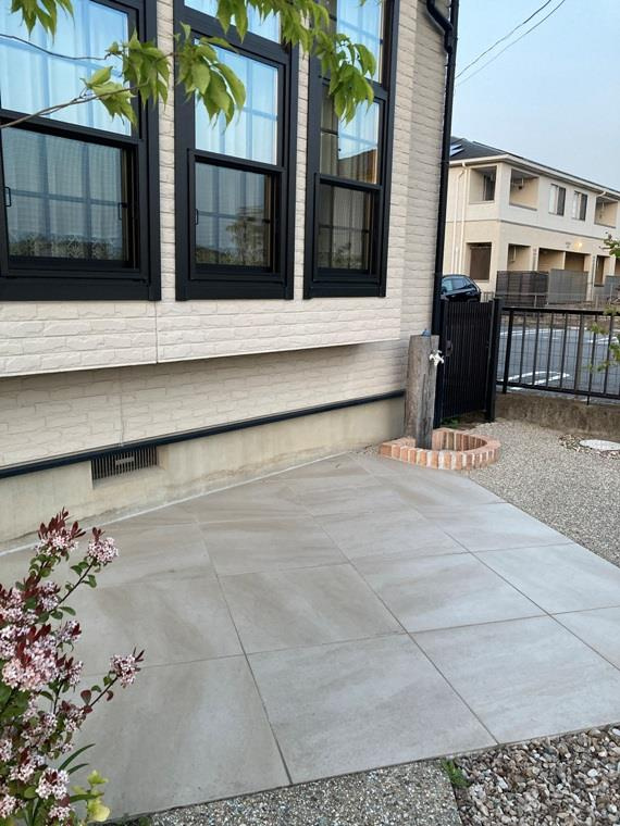 福岡町天白戸建の庭