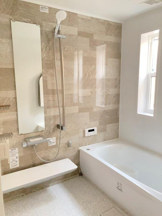 福岡町天白戸建の浴室