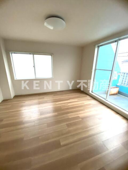 【居間・リビング】 | 諏訪コーポ | ゆったりとした居間です