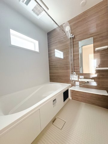 ーサンコートー行橋市南大橋3丁目　新築一戸建ての浴室|足を思いっきり伸ばせる1坪バスルーム♪
【行橋市　新築一戸建て】