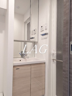 【洗面所】 | ARCOBALENO SUGINAMIHONANCHO | 洗面台です。