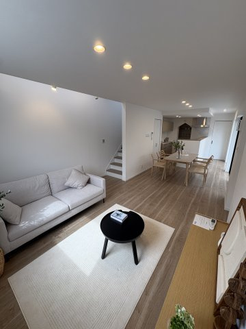 【居間・リビング】の画像