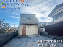 本巣市仏生寺！築15年！スタイリッシュなガルバリウム外壁！オール電化住宅！お車並列2台可能！の画像