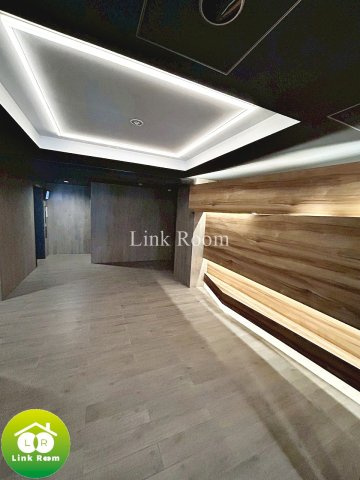 LUMEED大島のロビー