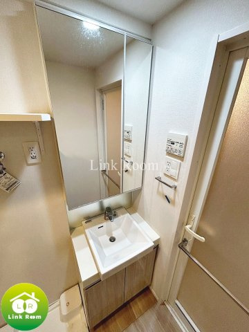 LUMEED大島の独立洗面台