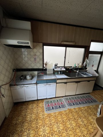 港町戸建てのキッチン