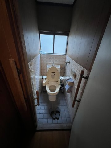 港町戸建てのトイレ