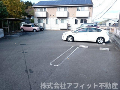【駐車場】 | セジュールセラＦ
