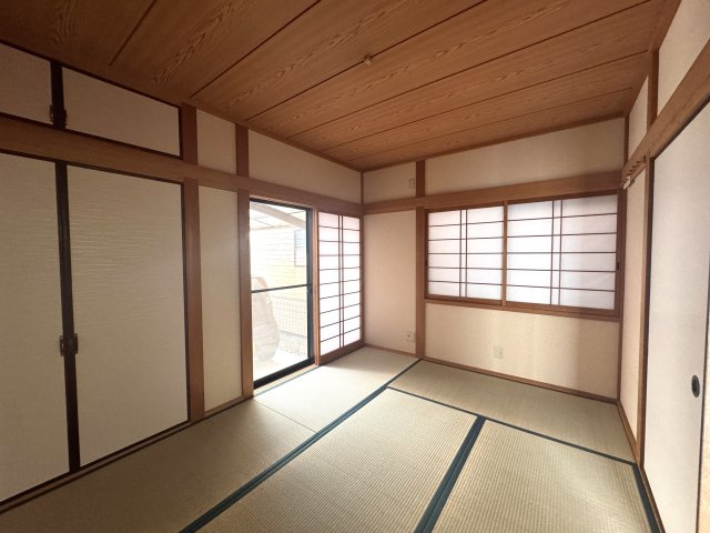 長岡京市久貝2丁目貸家の和室|1階和室