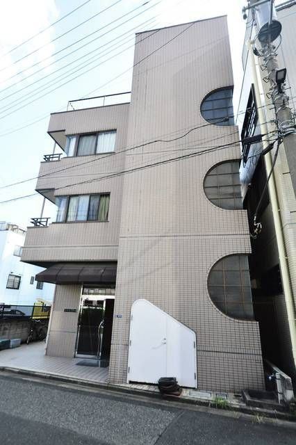 コーポサンフラワーの外観