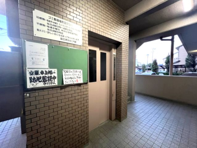 辰巳町セピア館のその他|エレベーター付きです。