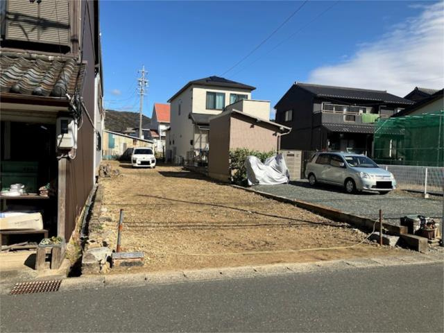売地　豊橋市大岩町の前面道路含む現地写真|【現地写真】南向き208.26㎡（62.99坪）の売地です！二川宿のある旧東海道に面しています。