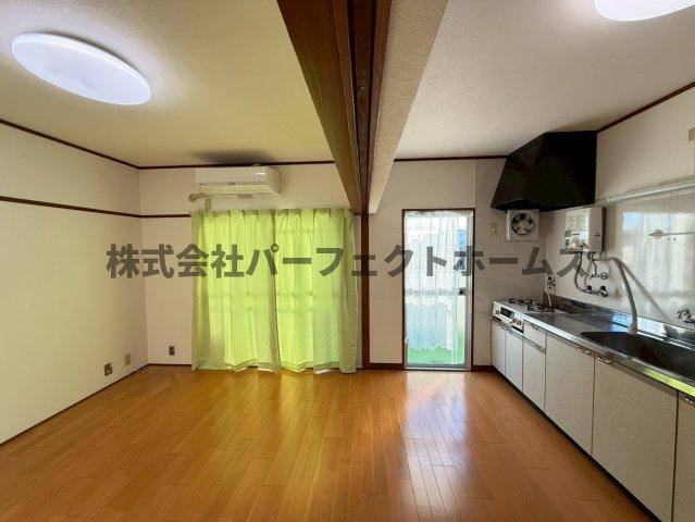 第一東洋マンションの居間・リビング|ゆったり過ごせるリビングです