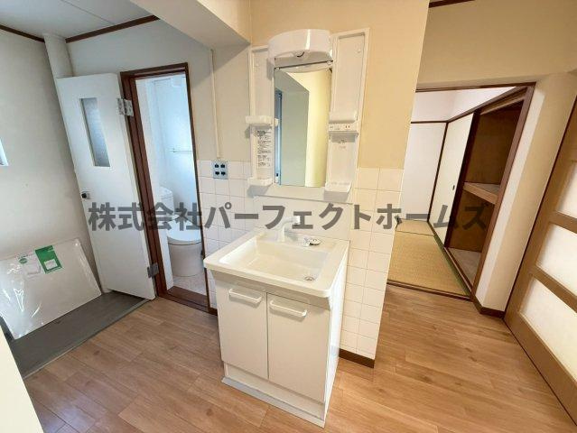 第一東洋マンションの独立洗面台|独立洗面台で身支度をすべて済ませてしまいましょう