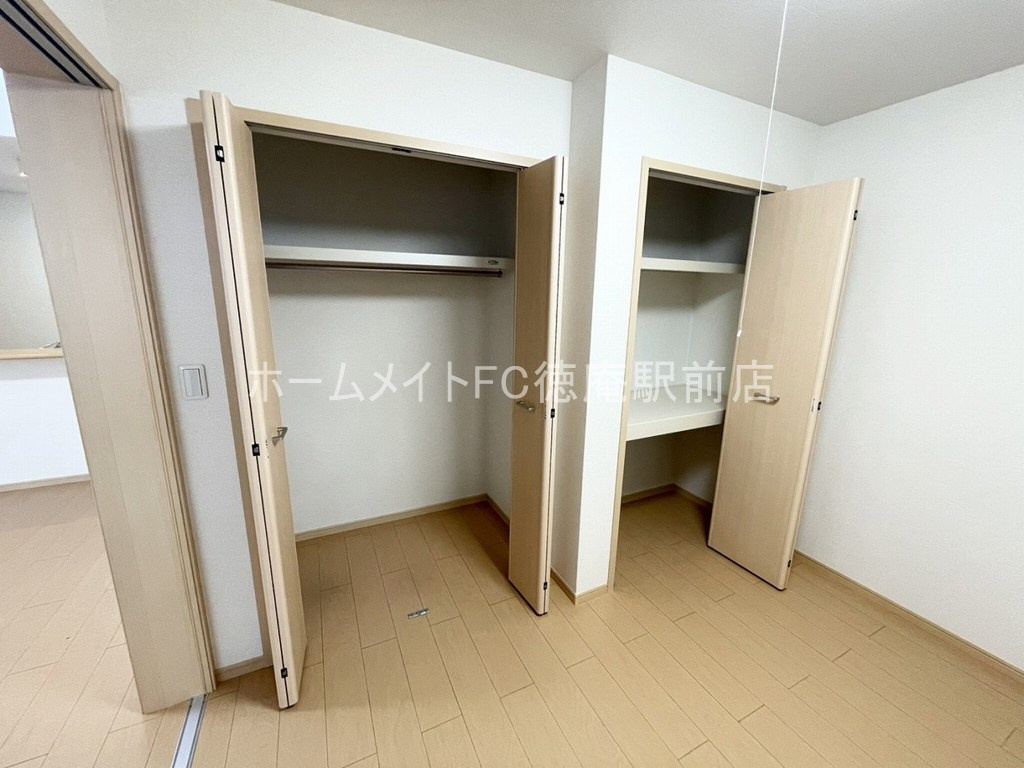 大東市諸福３丁目のアパートの収納