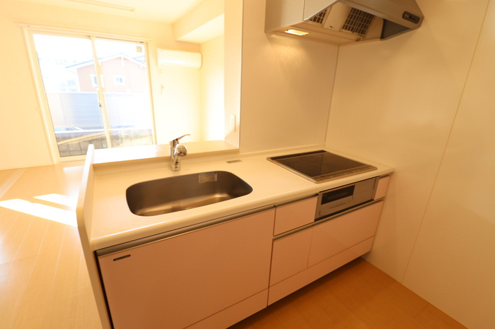 熊本市南区御幸笛田２丁目のアパートのキッチン