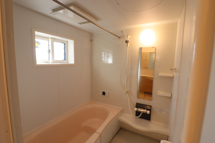 熊本市南区御幸笛田２丁目のアパートの浴室
