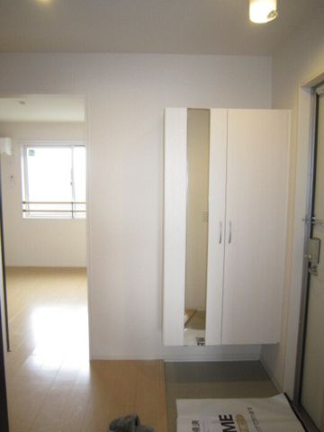 熊本市南区御幸笛田２丁目のアパートの玄関