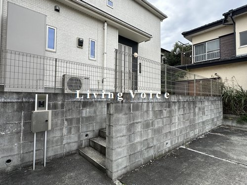 【エントランス】 | 【仲介手数料０円】相模原市中央区宮下本町1丁目　中古一戸建て | 相模原市中央区宮下本町1丁目　中古一戸建て