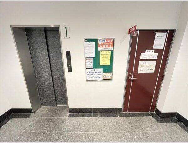 クイーンズマンション元町のロビー