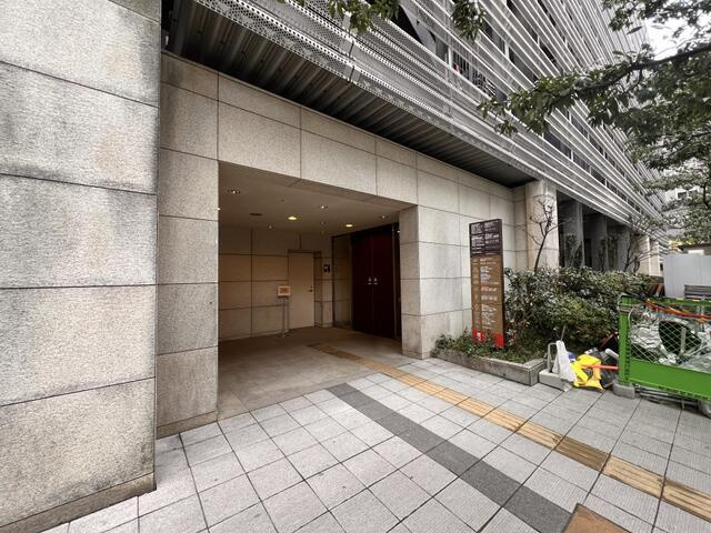 ステーションガーデンタワーのエントランス