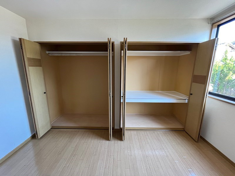 エントピア小山　A