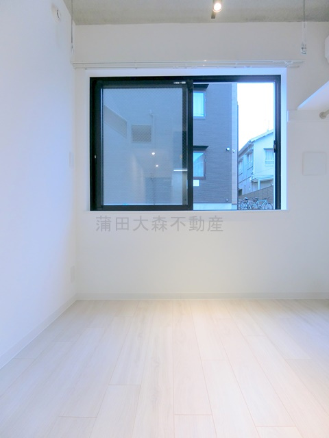 アーデン大森の居間・リビング|洋室5.8帖