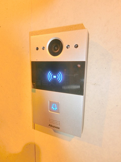 アーデン大森の玄関