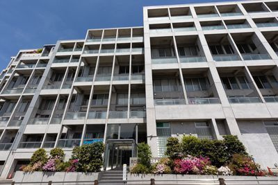 ＲＯＫＡ　ＴＥＲＲＡＺＺＡの外観|主要採光面：南向き　管理員の勤務形態：日勤 　宅配ＢＯＸあり