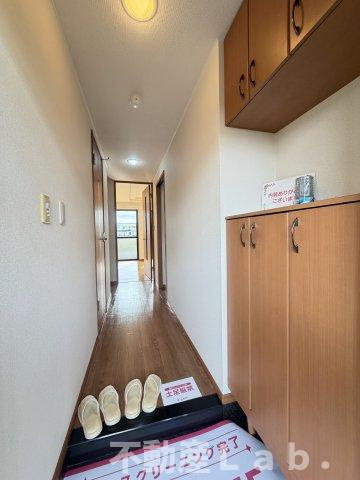 ハイツルーエンの玄関