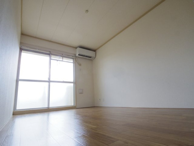 【洋室】 | ジュノー・ムカイ | 【参考写真】