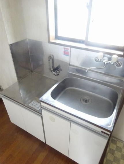 ロイヤル杉本A　礼金0　無料駐輪場　南向き　最上階のキッチン