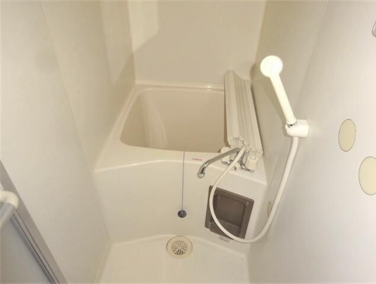 ロイヤル杉本A　礼金0　無料駐輪場　南向き　最上階の浴室