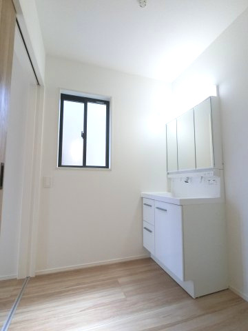 鳥栖市曽根崎町1期　1号棟の内観：施工例|洗面所