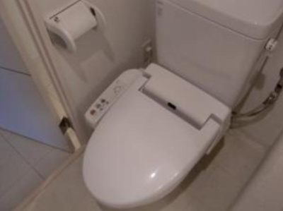 【トイレ】 | アイセレブ天神東 | 清潔感のあるトイレです。