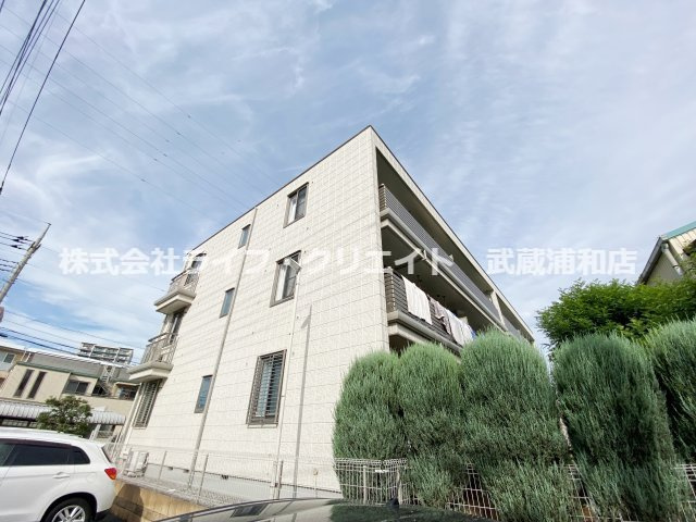 ライトコート曲本