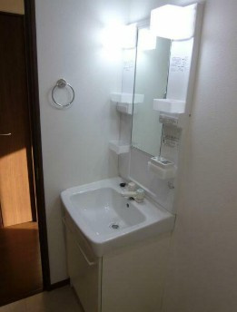 【独立洗面台】 | Terrace Tamias | 嬉しい独立洗面台付き。