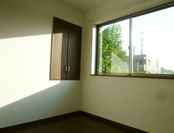 【寝室】 | Terrace Tamias | きれいなフローリング。