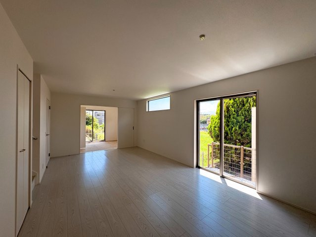 【居間・リビング】の画像