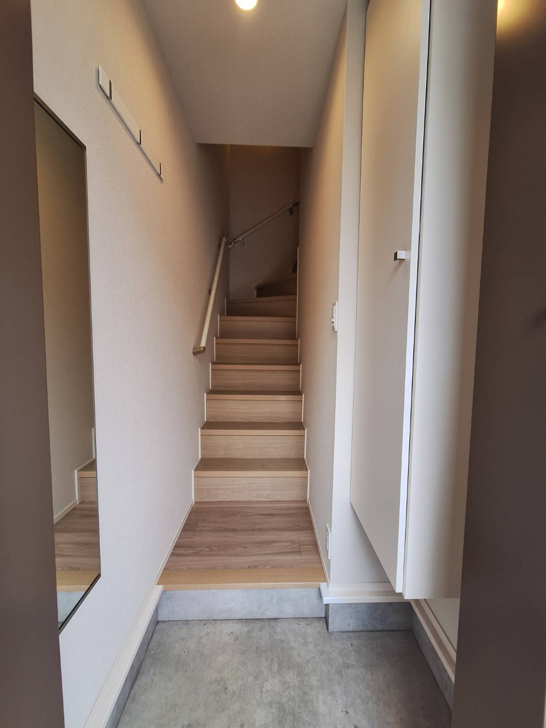 Ｍｅｌｉａ　Ｙｏｋｏｈａｍａの玄関