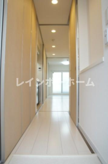 リブリ・Cross-T.K.の玄関