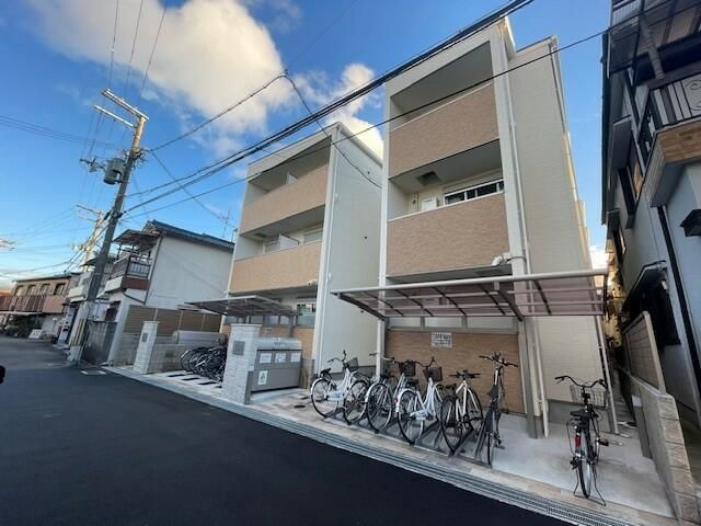 東大阪市衣摺４丁目の一棟アパートの外観