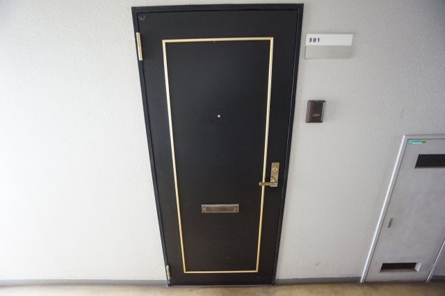 シャルム文京のエントランス