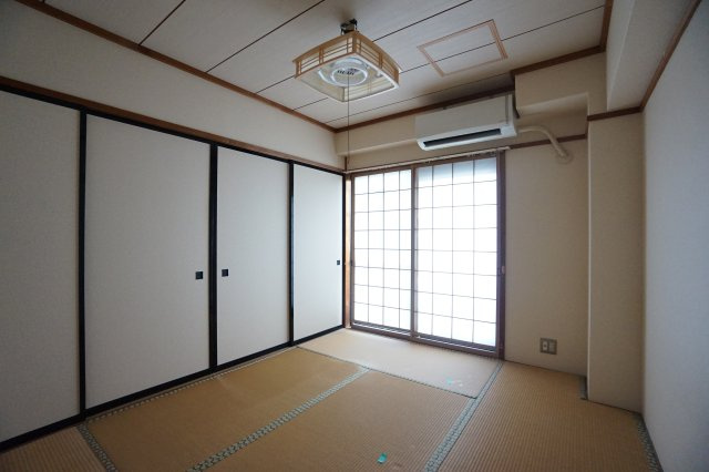 シャルム文京の和室