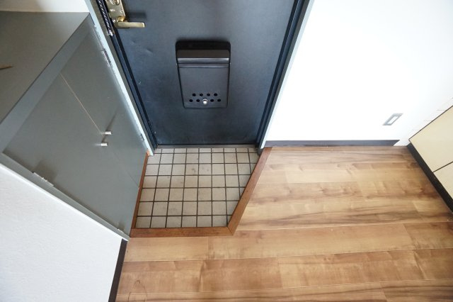 シャルム文京の玄関