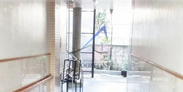 清水ビルのエントランス|エントランスです。